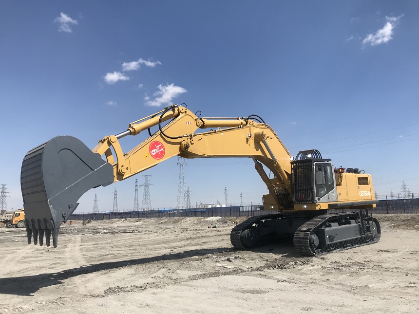 柴油挖掘機(jī).jpg 柴油挖掘機(jī).jpg