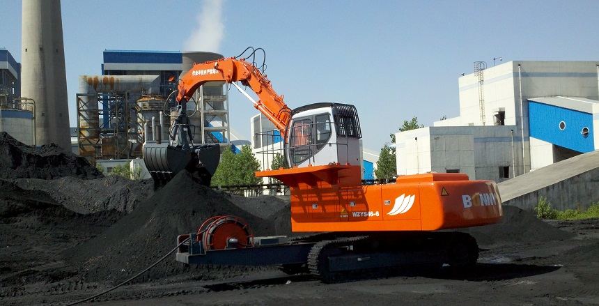 抓料機(jī)配貝殼斗.jpg 抓料機(jī)配貝殼斗.jpg